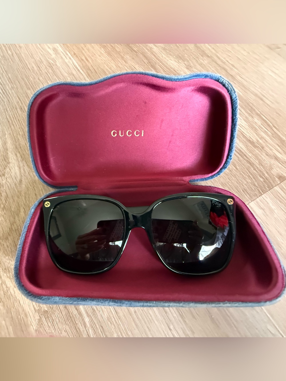 Gucci Black Women's Oversized Sunglasses with Gold Accent